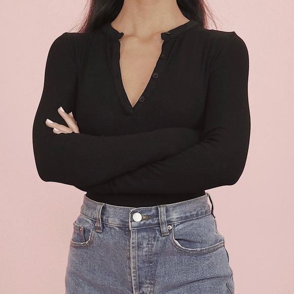 Cry Baby The Perfect Button Down - Picture 2 of 9